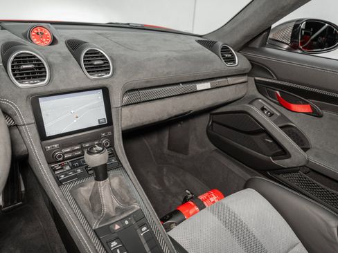 Used 2024 Porsche 718 Cayman GT4 RS image 22