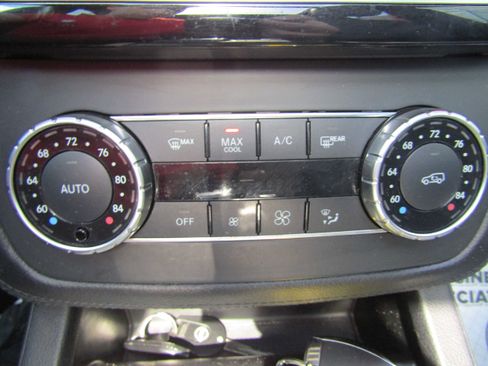 Used 2018 Mercedes-Benz GLE 43 AMG 4MATIC w/ Premium 3 Package image 20