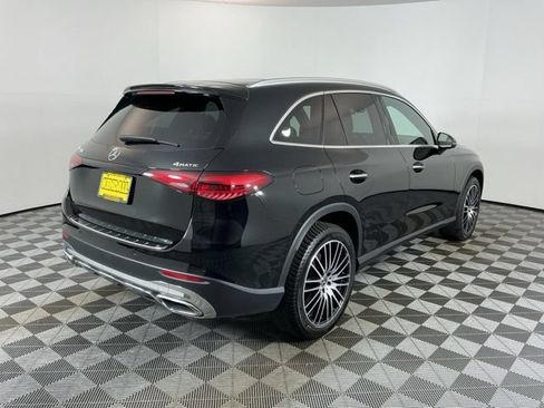 Used 2024 Mercedes-Benz GLC 300 4MATIC image 4