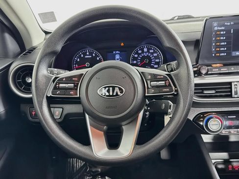 Used 2019 Kia Forte LXS FWD image 14