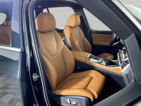 Certified 2024 BMW X5 xDrive40i w/ Premium Package AWD/4WD image 10