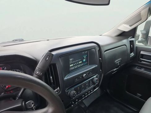 Used 2019 Chevrolet Silverado 2500 W/T w/ WT Convenience Package AWD/4WD image 24