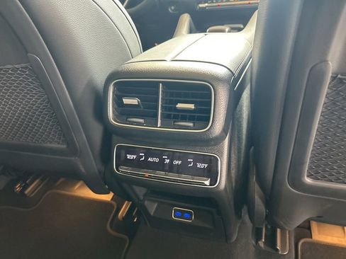 Used 2025 Mercedes-Benz GLS 450 GLS 450 image 29
