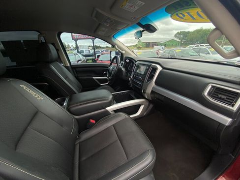 Used 2019 Nissan Titan PRO-4X image 16