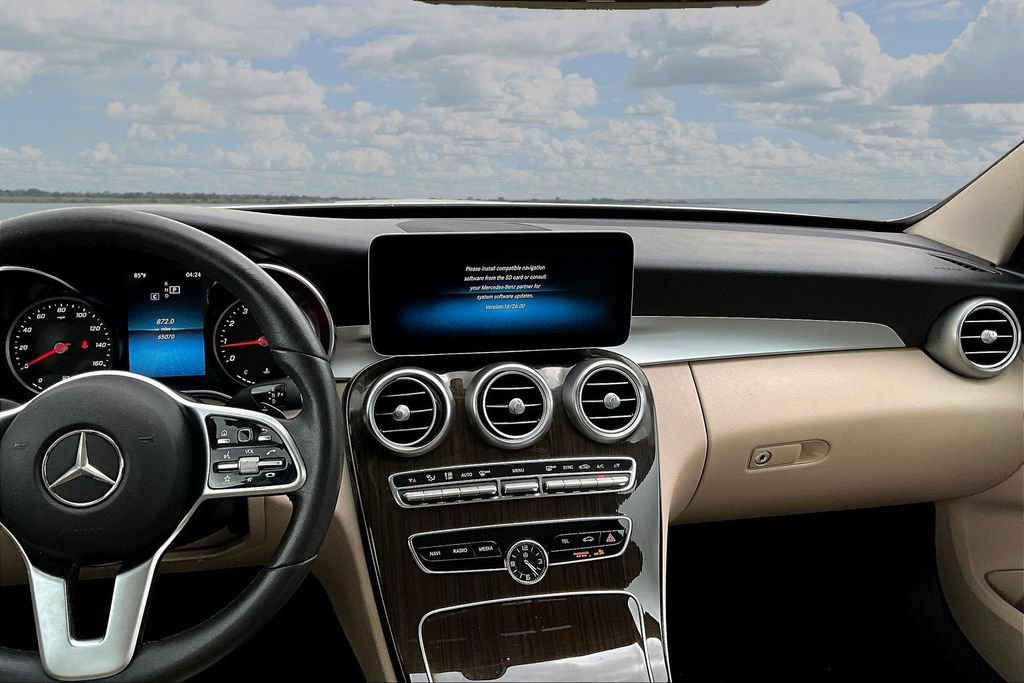 Used 2019 Mercedes-Benz C 300 Sedan image 9