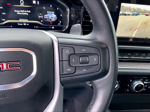 Used 2023 GMC Sierra 1500 SLT image 23