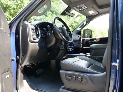 Used 2022 Chevrolet Silverado 2500 LTZ w/ LTZ Plus Package AWD/4WD image 30