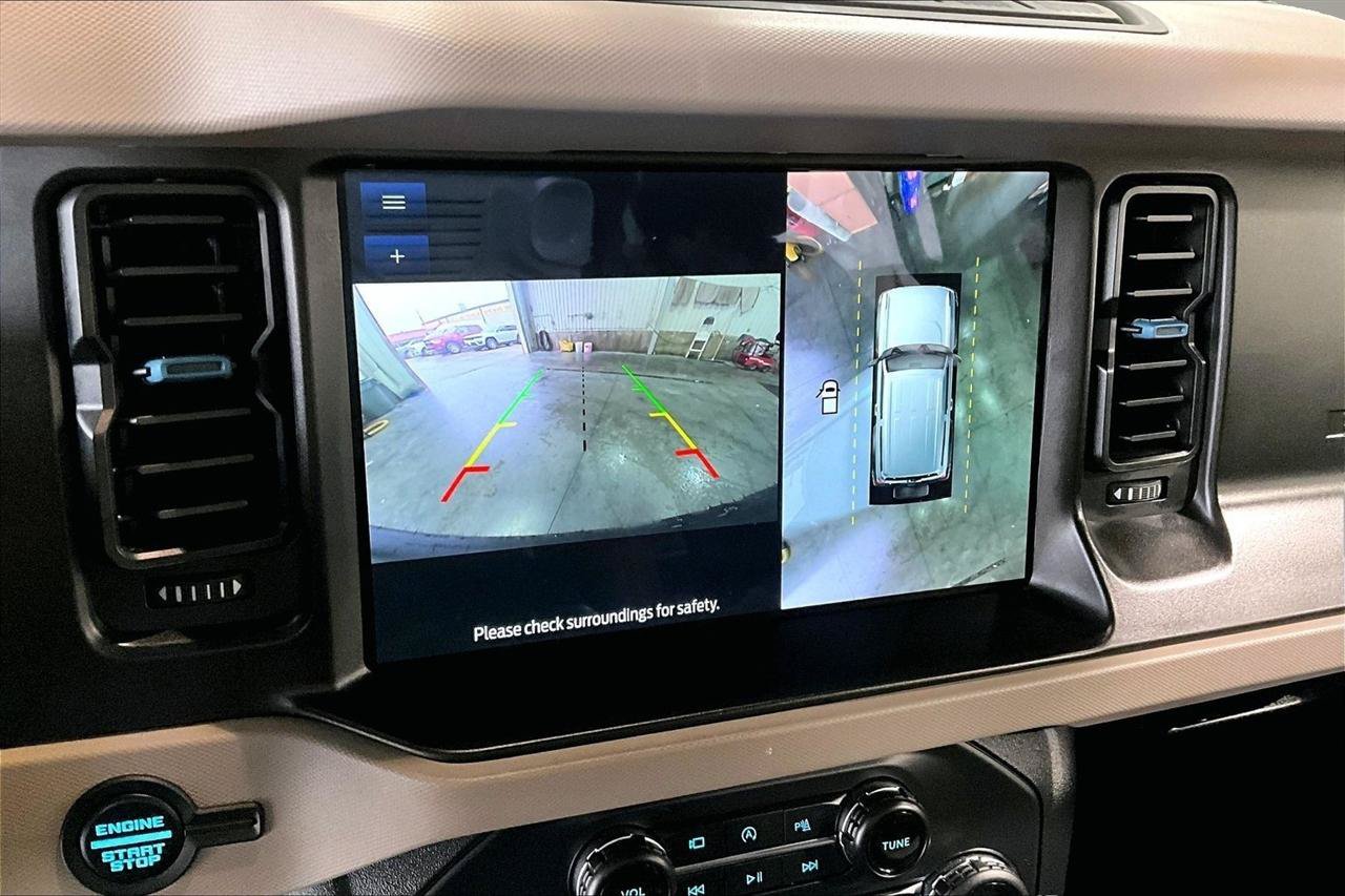 Used 2023 Ford Bronco Wildtrak AWD/4WD image 14