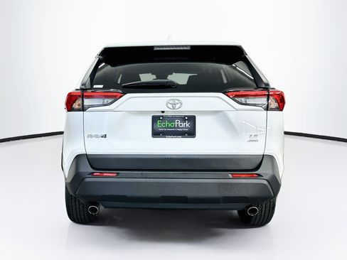 Used 2025 Toyota RAV4 LE AWD/4WD image 7