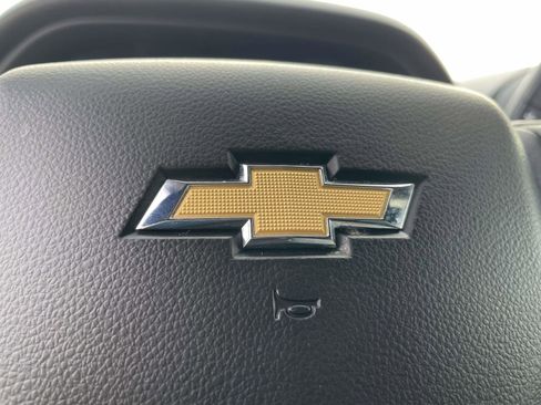 Used 2019 Chevrolet Silverado 1500 Custom w/ Custom Value Package image 20