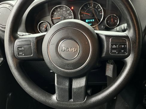 Used 2016 Jeep Wrangler Unlimited Sport AWD/4WD image 11