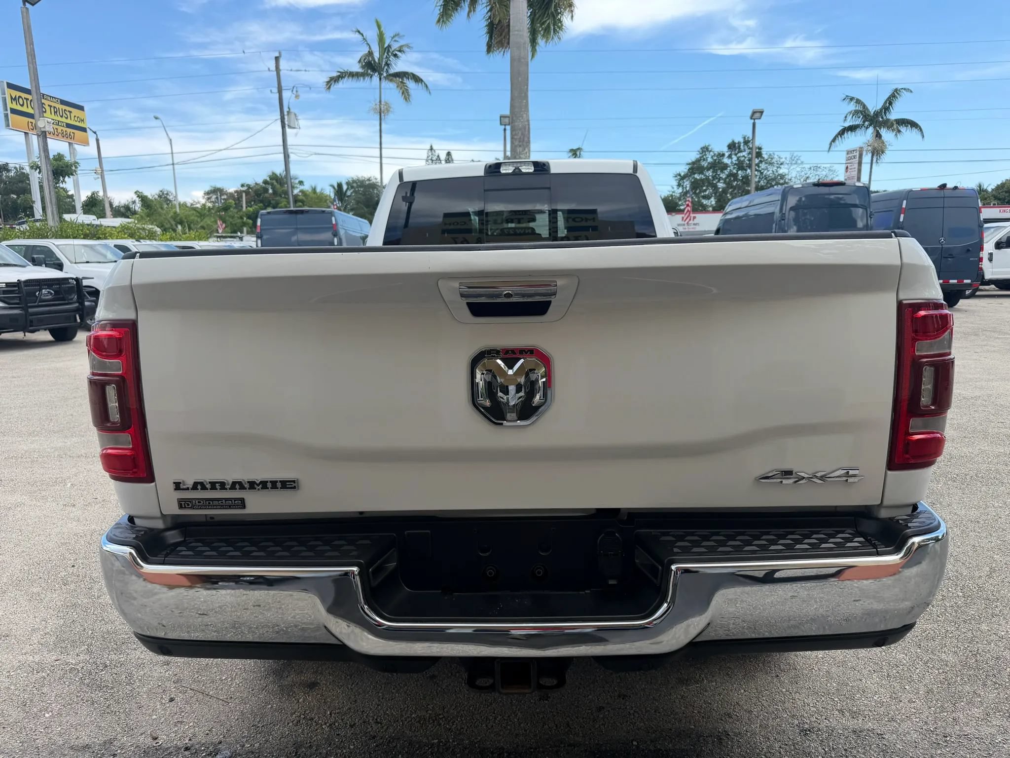 Used 2022 RAM 3500 Laramie AWD/4WD image 4