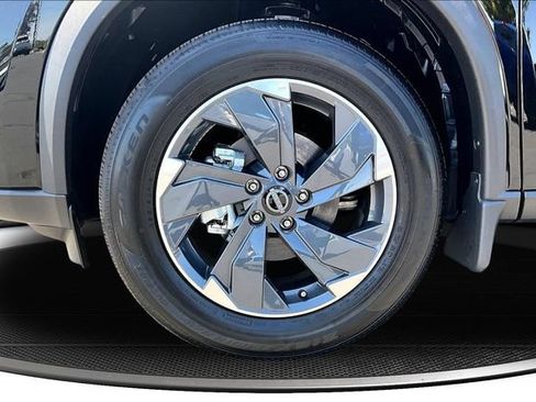 New 2026 Nissan Rogue SV FWD image 12