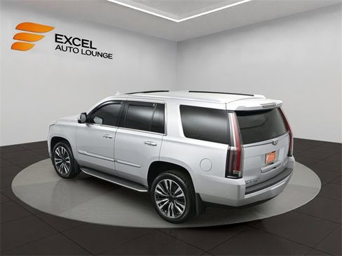 Used 2018 Cadillac Escalade Luxury image 46