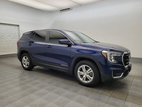 Used 2022 GMC Terrain SLE image 11