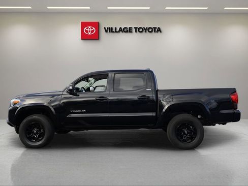 Certified 2022 Toyota Tacoma SR5 w/ Technology Package image 2