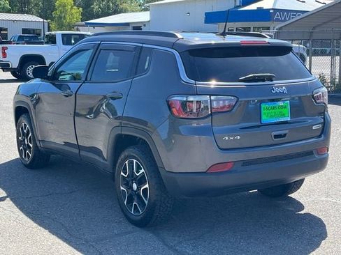 Used 2022 Jeep Compass Latitude w/ Convenience Group AWD/4WD image 10