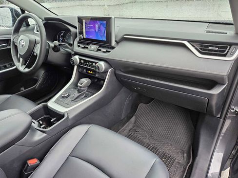 Certified 2025 Toyota RAV4 XLE Premium image 12