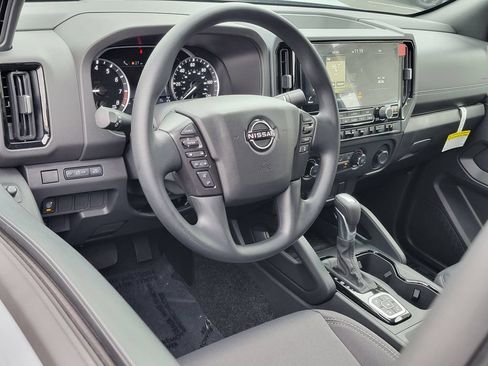 New 2026 Nissan Frontier SV w/ Tow Package AWD/4WD image 3