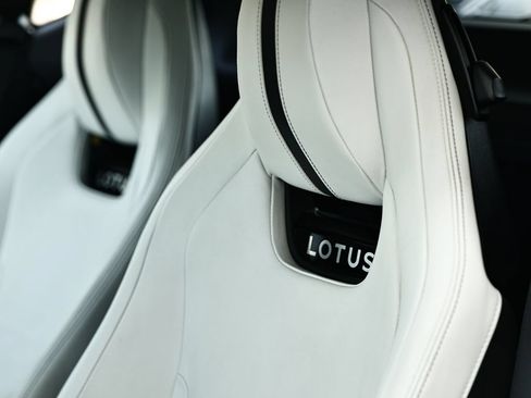 Used 2025 Lotus Emira RWD image 30