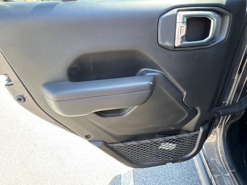 Used 2025 Jeep Wrangler Unlimited Sport S 4xe AWD/4WD image 23