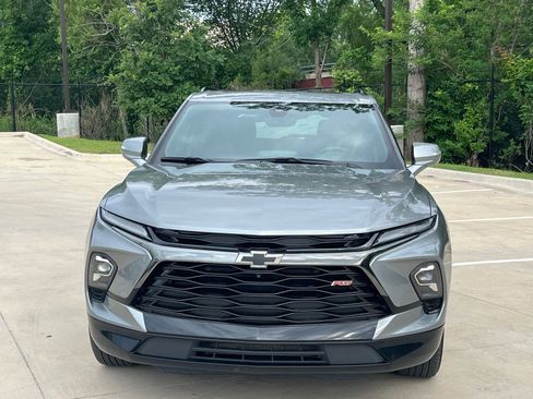 Used 2024 Chevrolet Blazer RS w/ Driver Confidence II Package AWD/4WD image 2