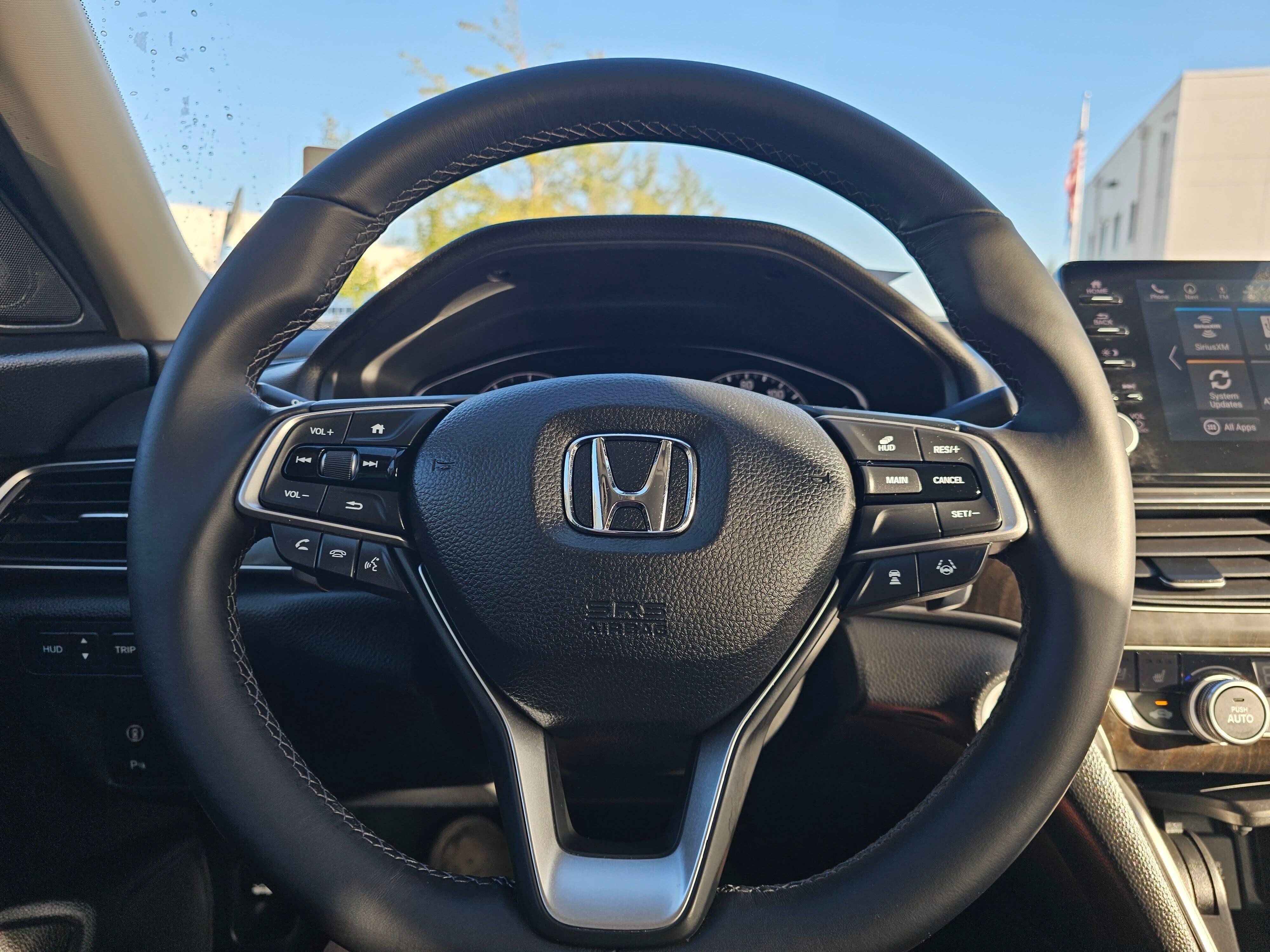 Used 2018 Honda Accord Touring image 26