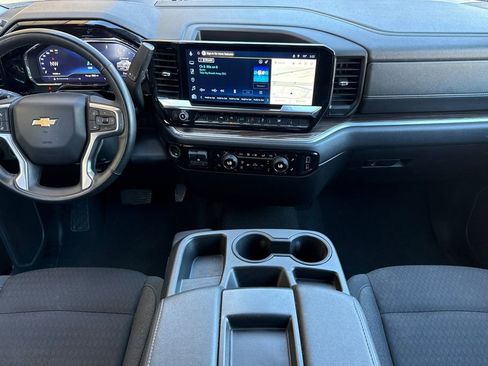 Used 2025 Chevrolet Silverado 1500 LT image 21