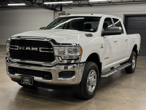 Used 2020 RAM 2500 Big Horn AWD/4WD image 3