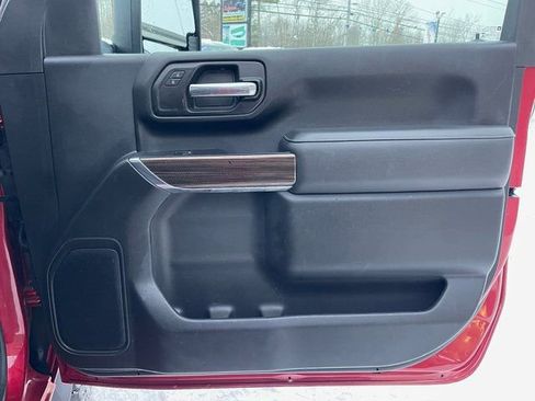 Used 2021 Chevrolet Silverado 2500 LT w/ Convenience Package image 11