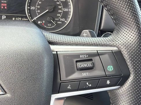 Used 2025 Mitsubishi Outlander SE FWD image 25