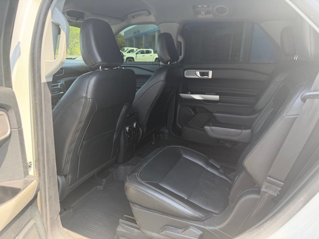 Used 2022 Ford Explorer Limited RWD image 12