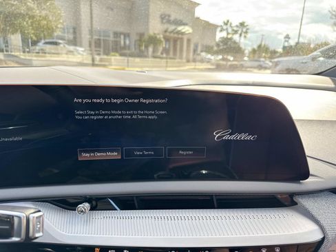 New 2026 Cadillac Optiq Luxury 2 image 26