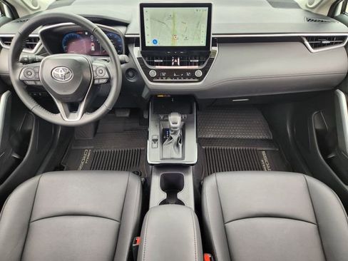 Used 2026 Toyota Corolla Cross XLE w/ Convenience Package FWD image 20