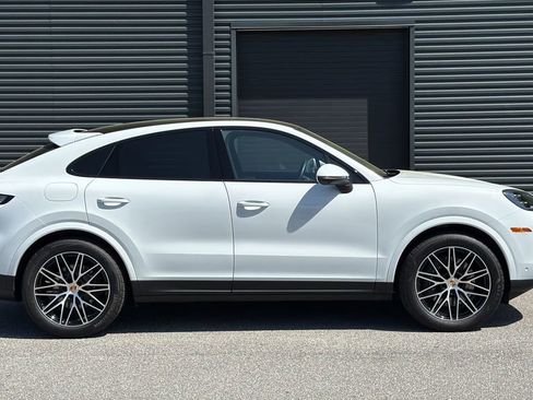 Used 2026 Porsche Cayenne Coupe AWD/4WD image 25