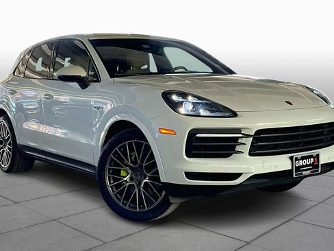 Used 2022 Porsche Cayenne E-Hybrid AWD/4WD image 4