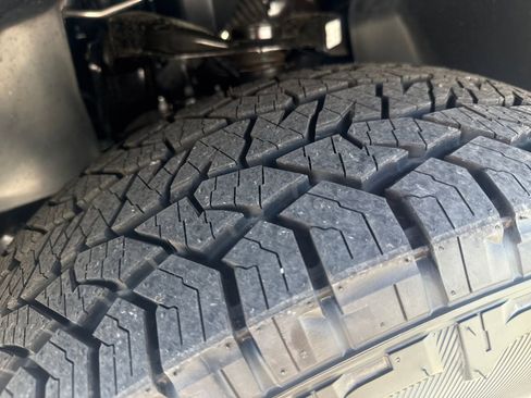 New 2026 Nissan Frontier PRO-4X w/ Pro-4x Convenience Package image 28