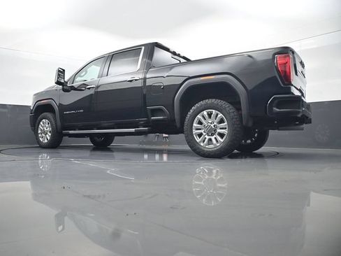 Used 2020 GMC Sierra 2500 Denali w/ Denali Ultimate Package AWD/4WD image 27