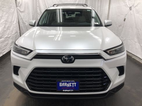 Used 2024 Toyota Grand Highlander XLE image 5