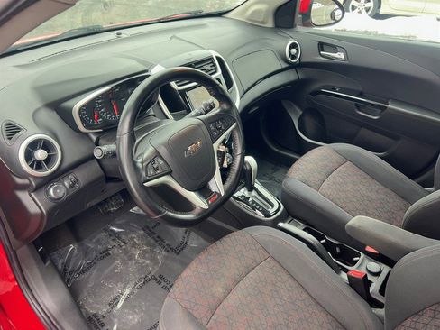 Used 2018 Chevrolet Sonic LT image 14