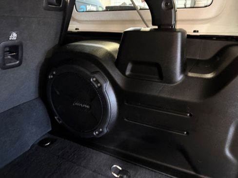 Used 2021 Jeep Wrangler Unlimited Sahara w/ Cold Weather Group AWD/4WD image 25
