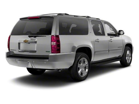 Used 2013 Chevrolet Suburban LT w/ Suspension Package, Off-Road AWD/4WD image 2