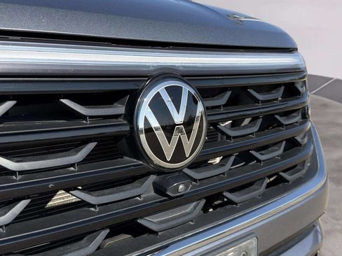 Used 2024 Volkswagen Atlas Cross Sport SEL Premium R-Line AWD/4WD image 10