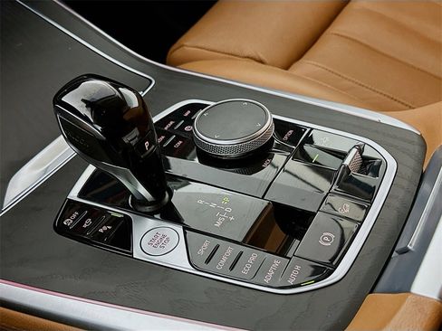 Used 2022 BMW X7 xDrive40i image 29