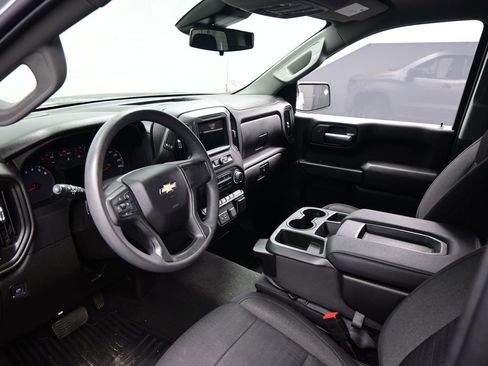 Used 2022 Chevrolet Silverado 1500 Custom image 5