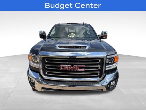 Used 2018 GMC Sierra 2500 SLT w/ Duramax Plus Package AWD/4WD image 6