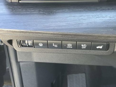 Certified 2023 Nissan Ariya FWD image 21