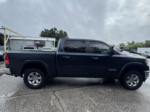 Used 2019 RAM 1500 Laramie AWD/4WD image 2