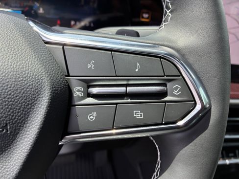 New 2026 Chevrolet Traverse Z71 w/ Enhanced Driving Package AWD/4WD image 31
