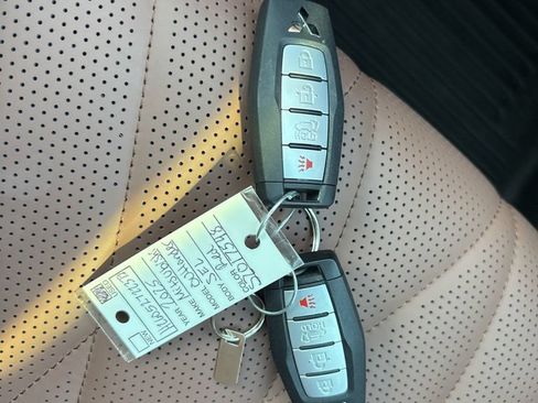 Used 2025 Mitsubishi Outlander SEL AWD/4WD image 46